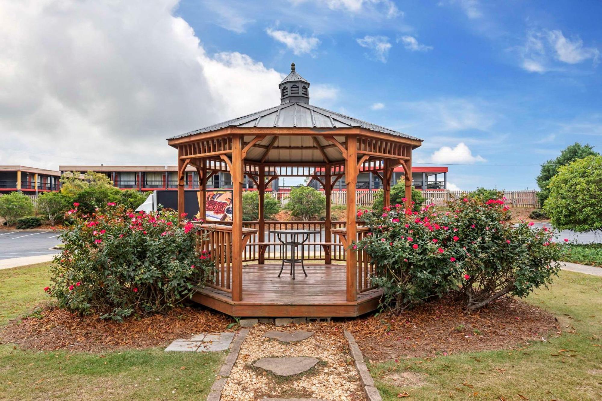 Comfort Inn Opelika - Auburn Екстер'єр фото