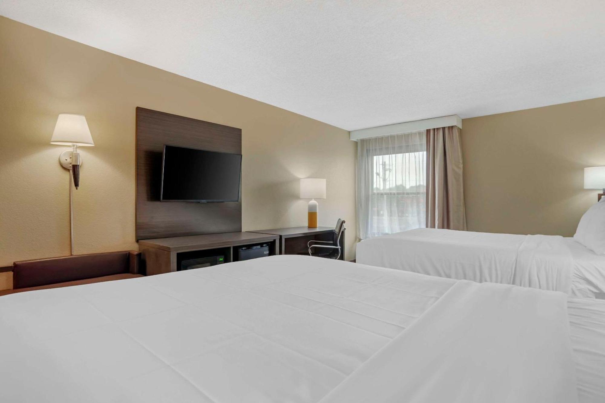 Comfort Inn Opelika - Auburn Екстер'єр фото